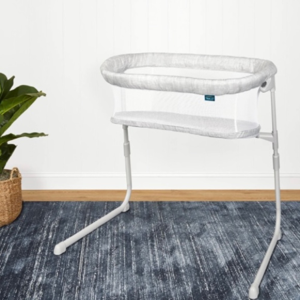 HALO Baby Bedside Bassinet Sleeper